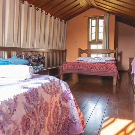 Em Tiradentes, Minas Gerais, Casa Tipica E Espacosa Em Terreno Arborizado エクステリア 写真