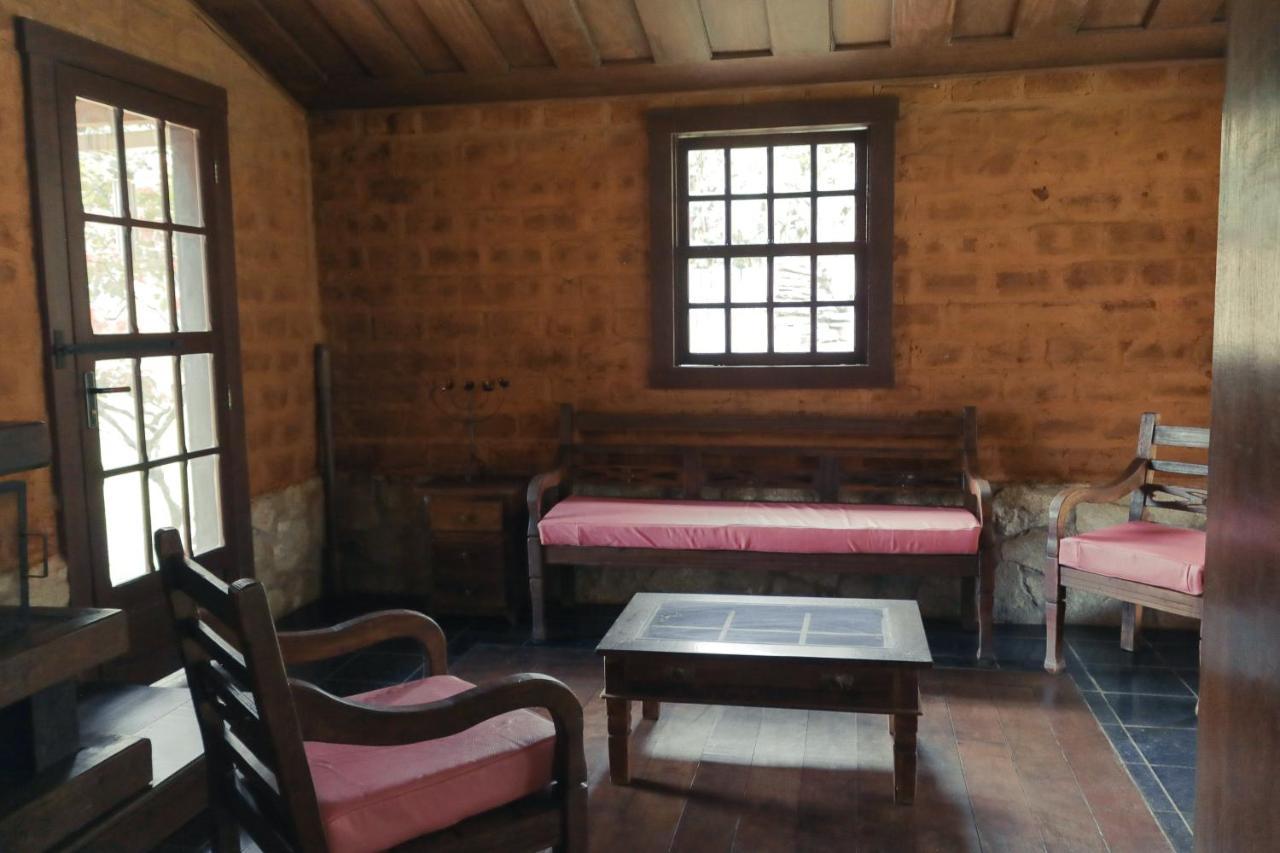 Em Tiradentes, Minas Gerais, Casa Tipica E Espacosa Em Terreno Arborizado エクステリア 写真