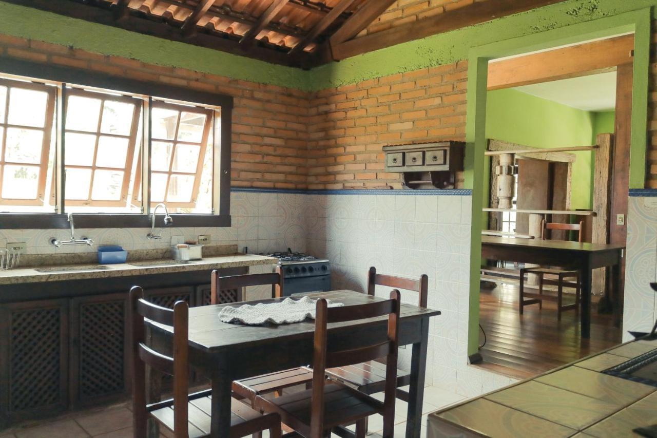 Em Tiradentes, Minas Gerais, Casa Tipica E Espacosa Em Terreno Arborizado エクステリア 写真