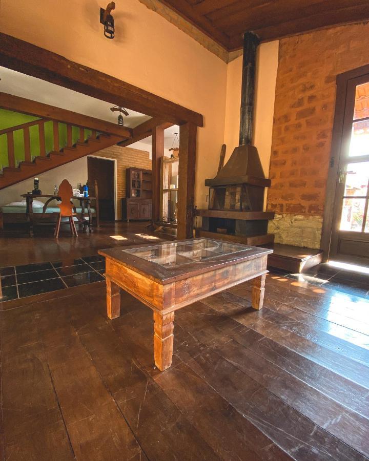 Em Tiradentes, Minas Gerais, Casa Tipica E Espacosa Em Terreno Arborizado エクステリア 写真