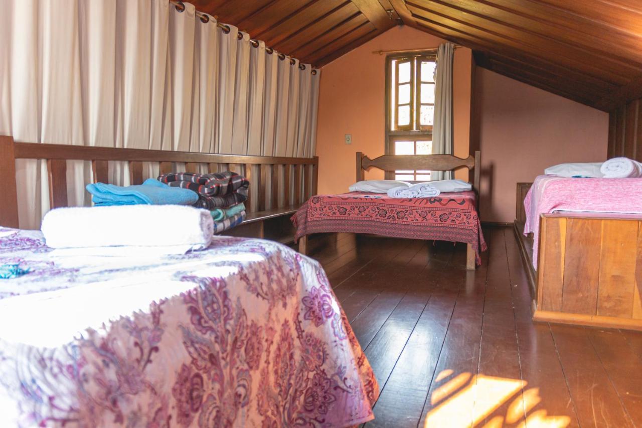 Em Tiradentes, Minas Gerais, Casa Tipica E Espacosa Em Terreno Arborizado エクステリア 写真